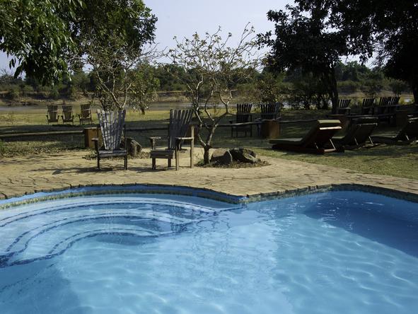 Flatdogs Jackalberry Tree House - pool
